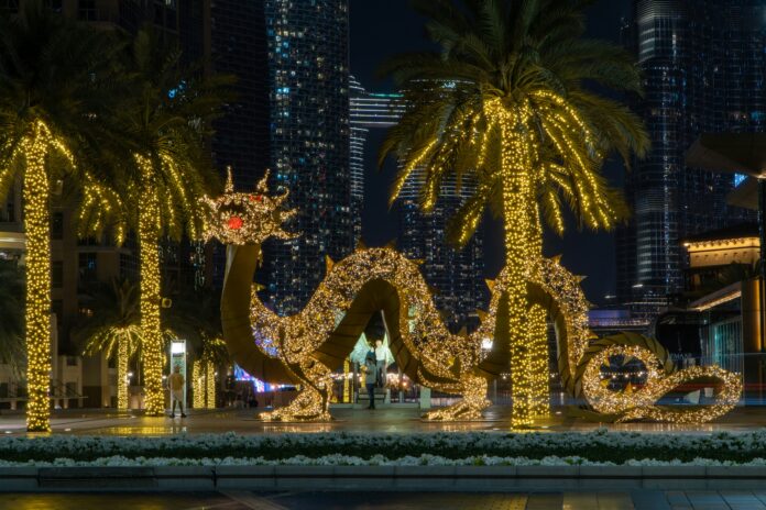 Discover the best 2025 holiday events in Dubai—festivals, markets, lights, concerts, and immersive winter attractions across the city.